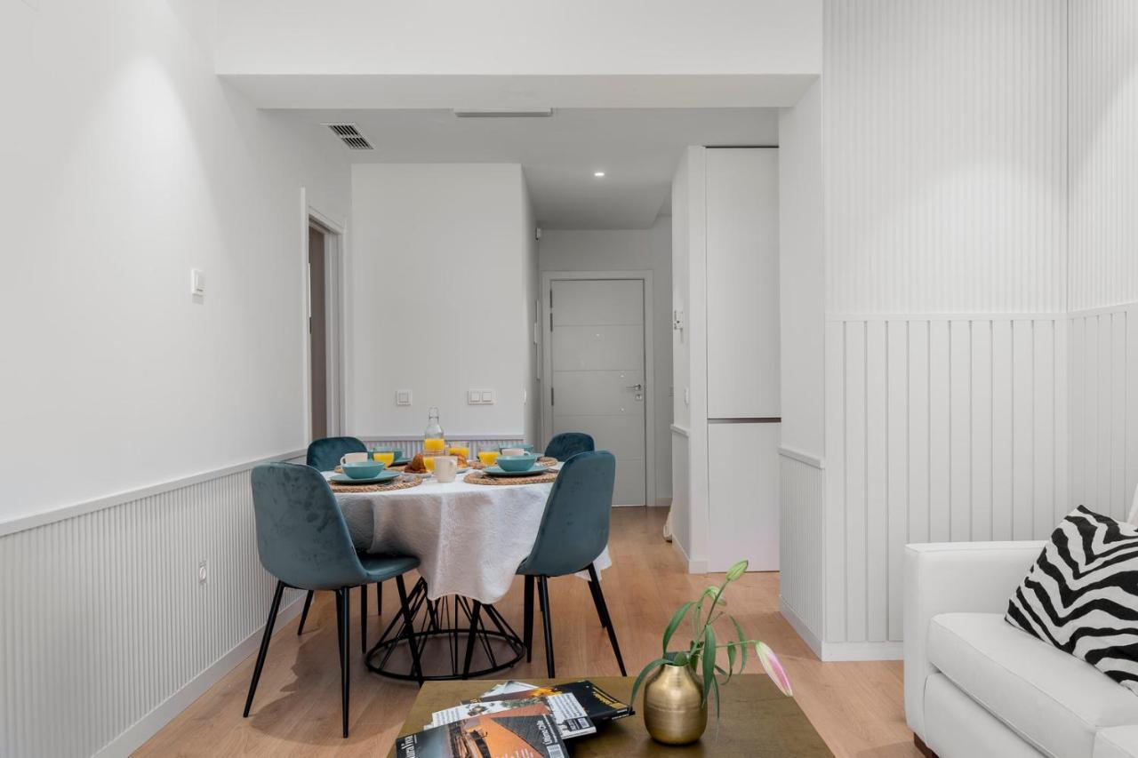 Atico Plaza Del Teatro 3 Habitaciones Малага Екстериор снимка