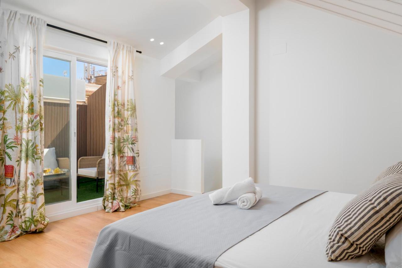 Atico Plaza Del Teatro 3 Habitaciones Малага Екстериор снимка