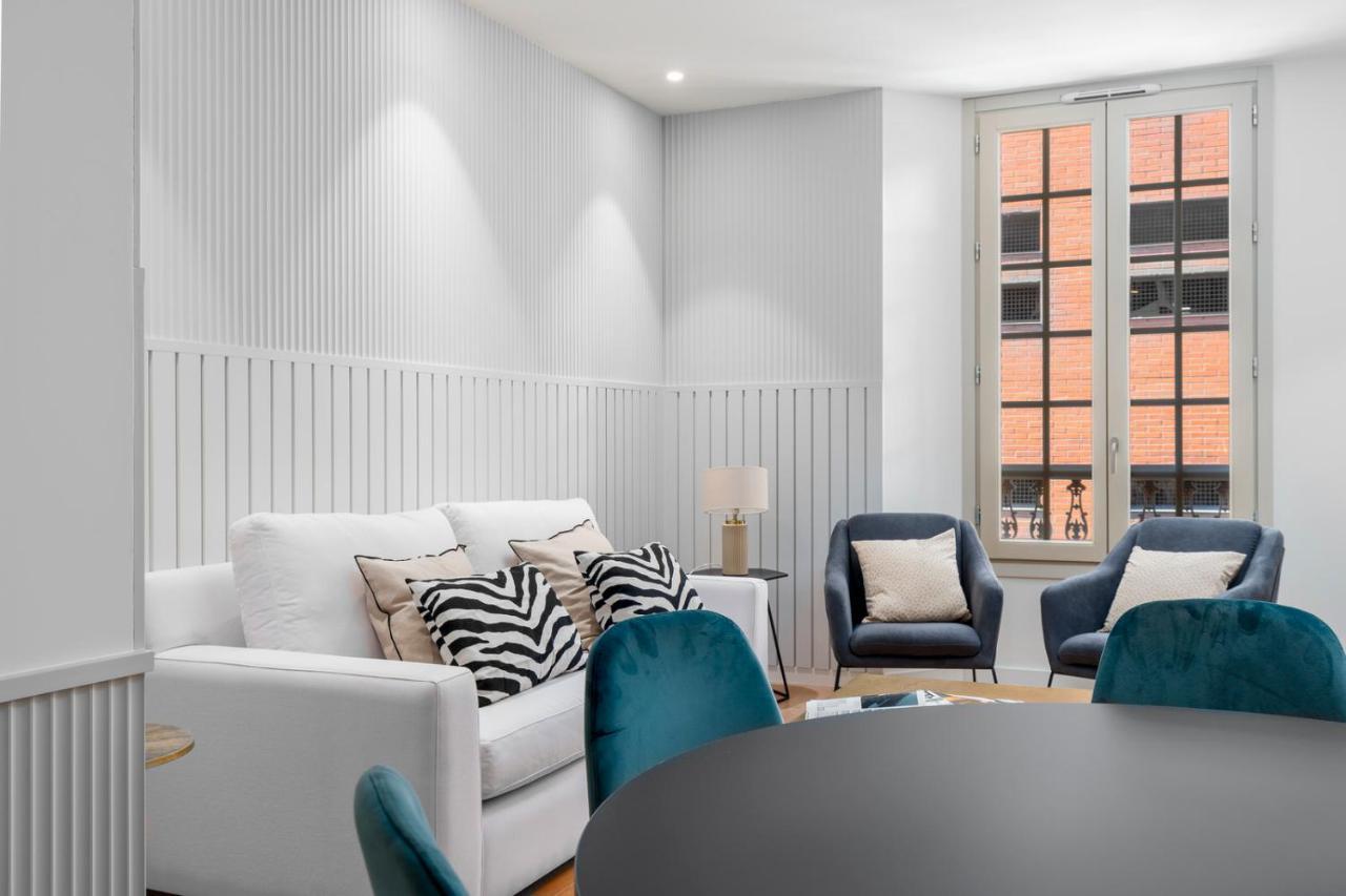 Atico Plaza Del Teatro 3 Habitaciones Малага Екстериор снимка